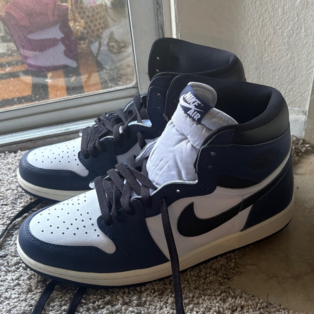 Nike Air Men's Black and White High-Top Sneakers